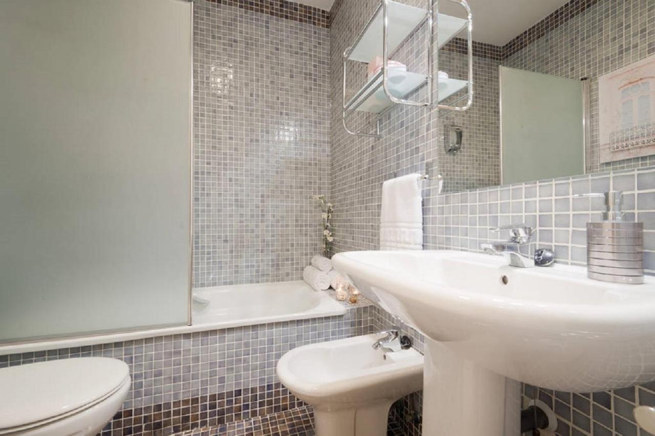 Reyes Catolicos I Apartment Granada Ngoại thất bức ảnh